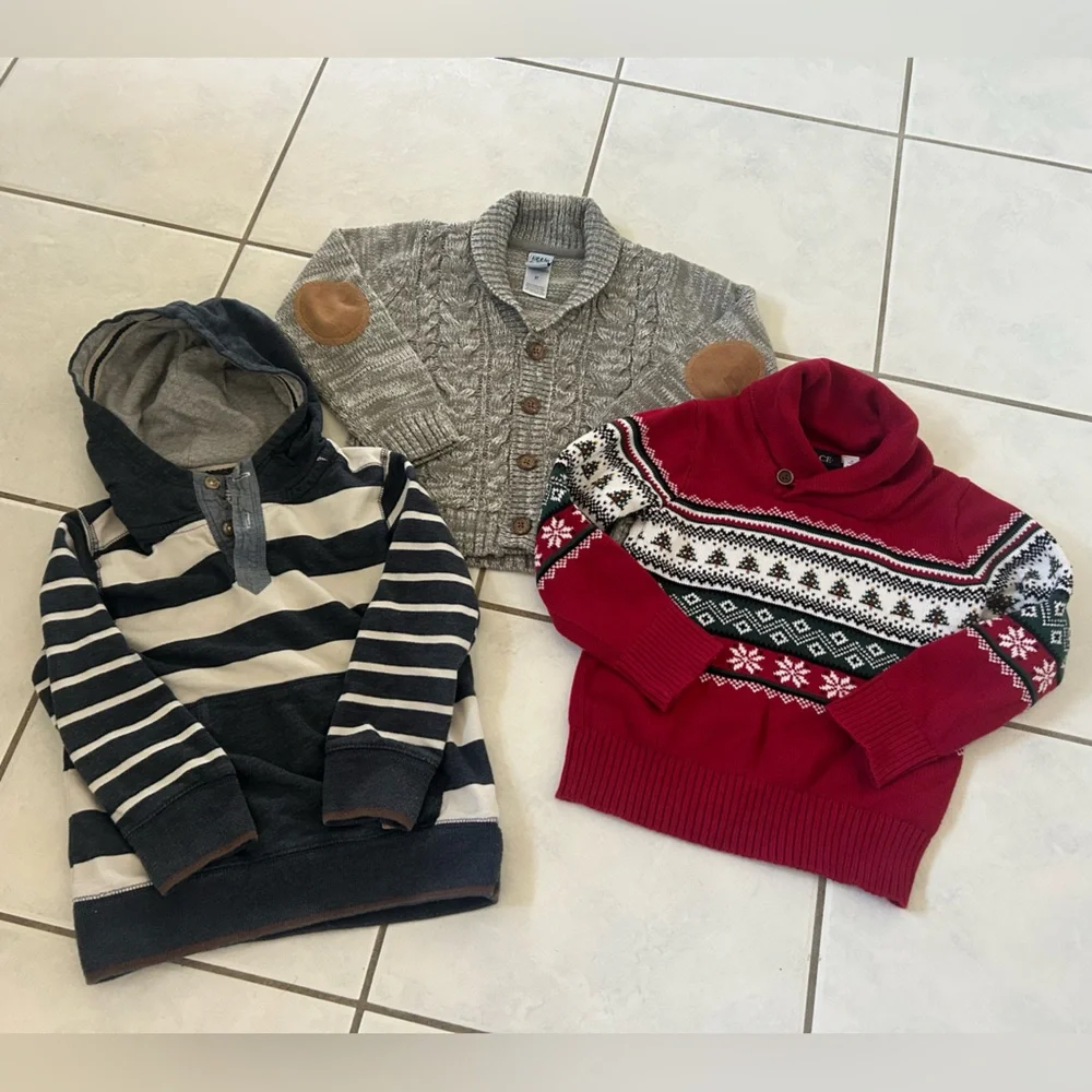 Bundle of 3 boys sweaters/ sweatshirt